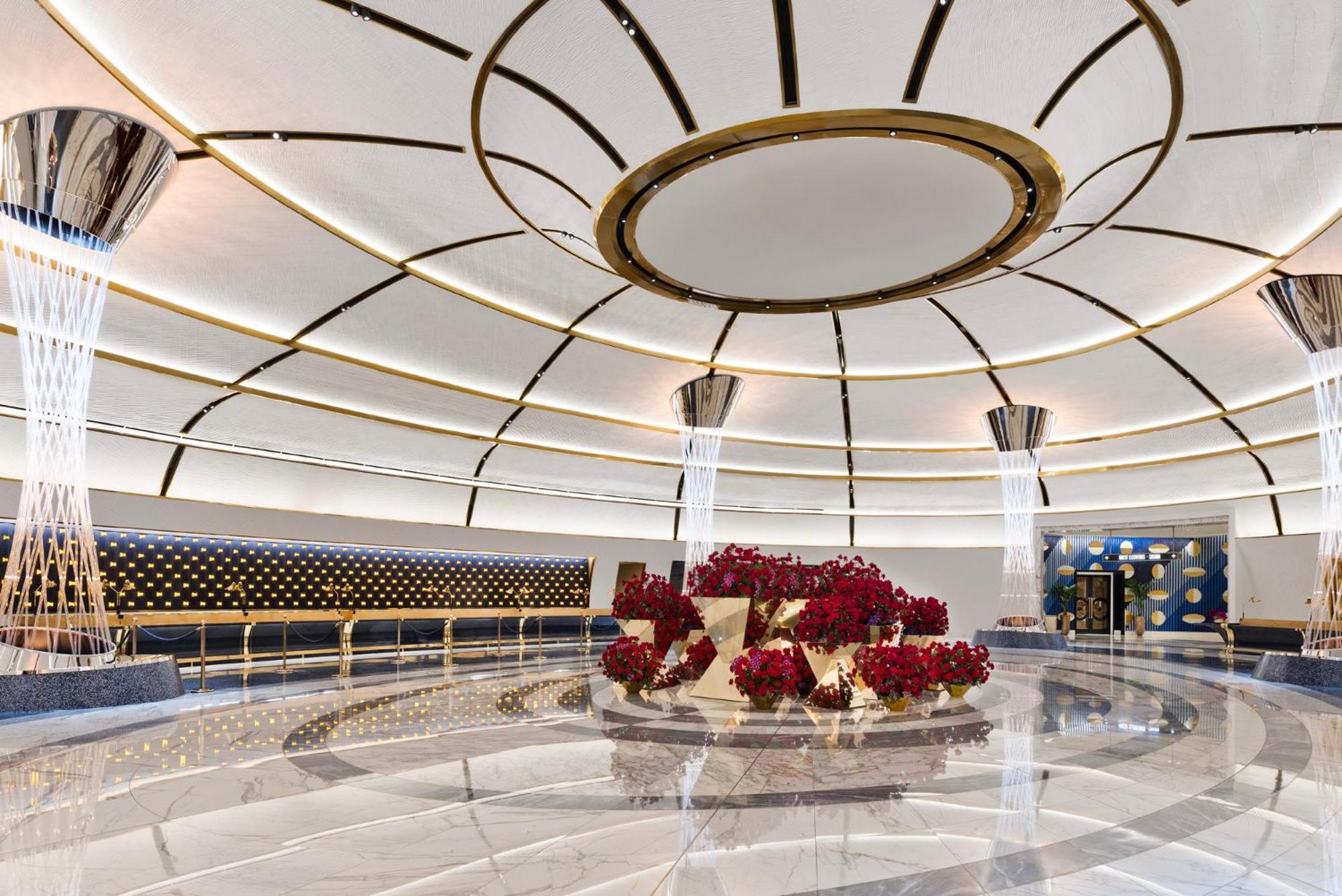 Fontainebleau Las Vegas Dış mekan fotoğraf The lobby of the hotel